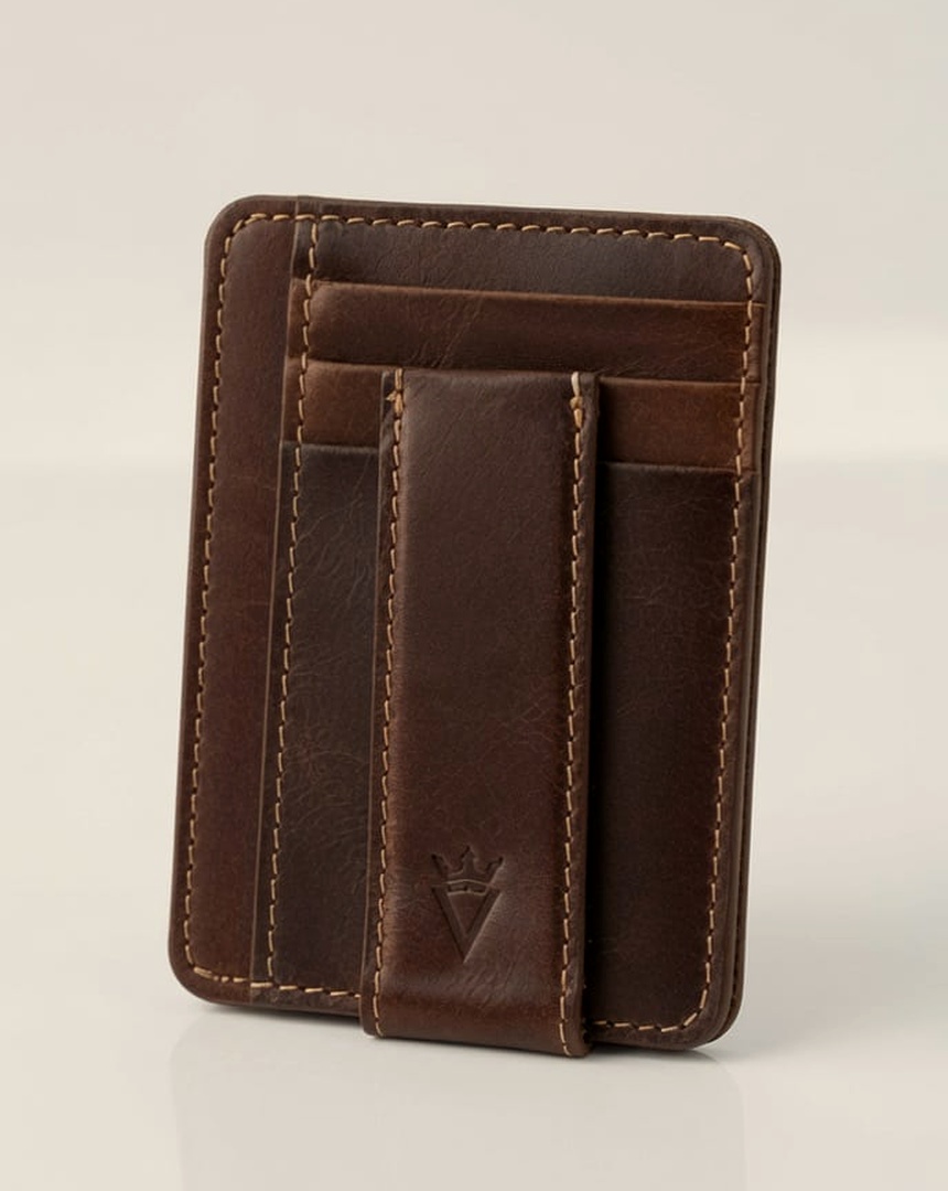 The Cortina in card holder · walnut