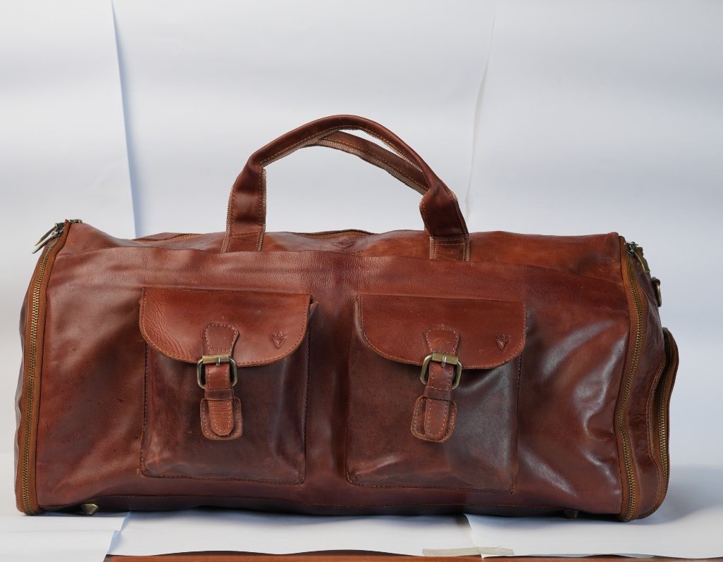 Weekender in cognac