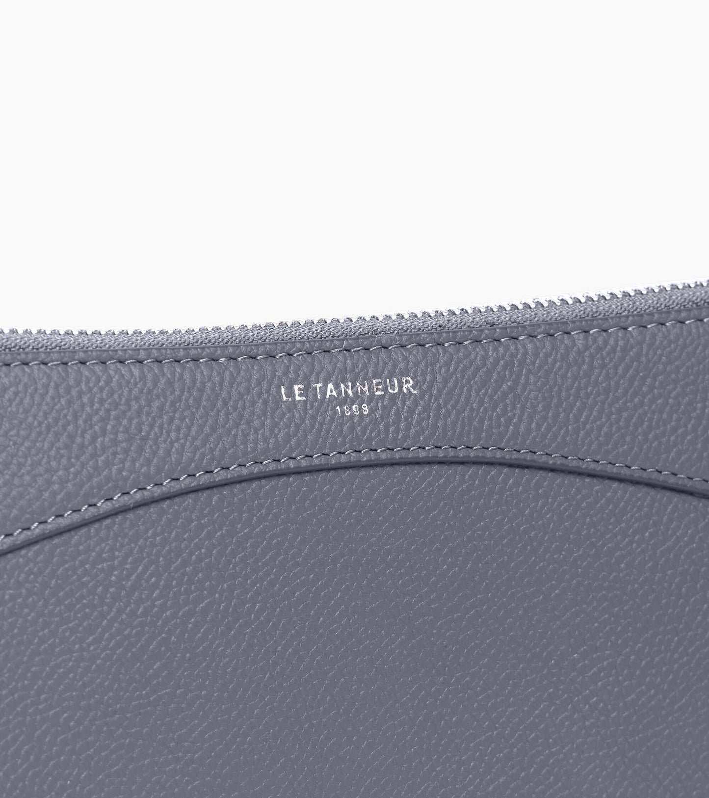 Pochette zippée en cuir grainé