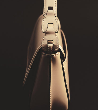Sac porté épaule moyen modèle Solaise en cuir lisse effet box