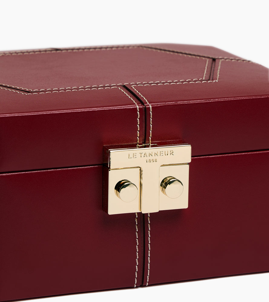 Petite boîte à bijoux fermoir T en cuir
