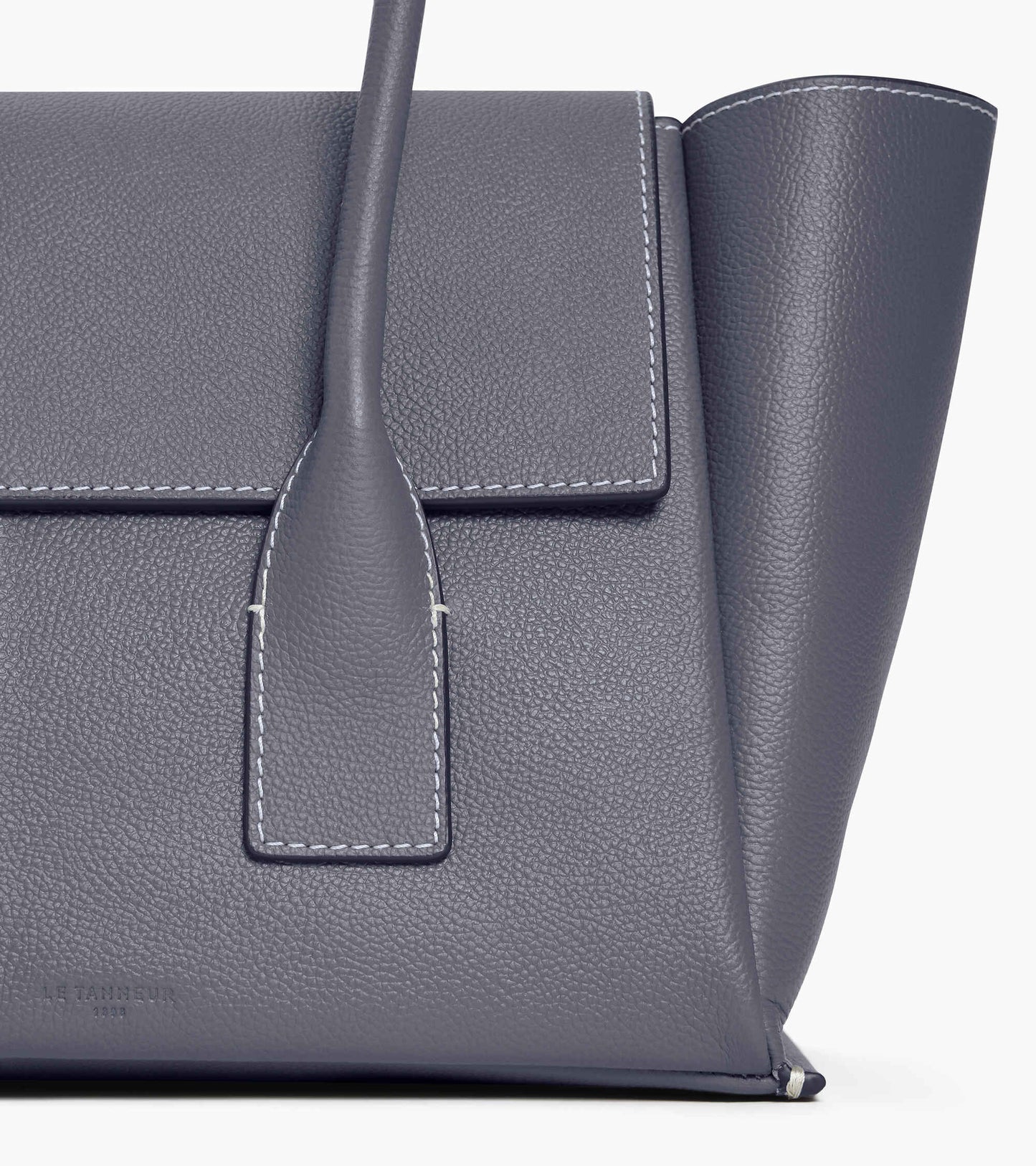 Sac cabas moyen modèle à rabat Elena en cuir grainé