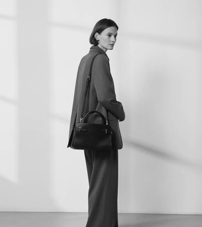 Sac à main moyen modèle Emie en cuir lisse et refente de velours