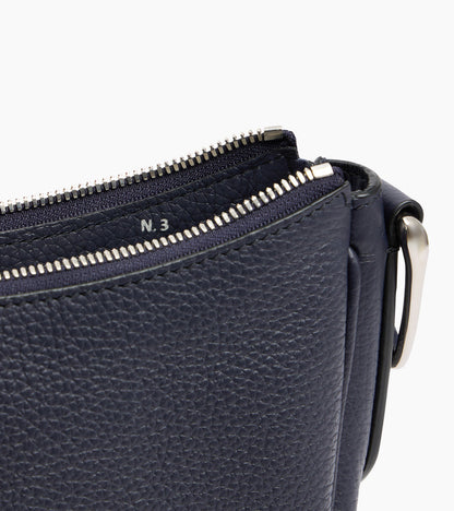 Petit sac bandoulière Madeleine en cuir de taurillon grainé