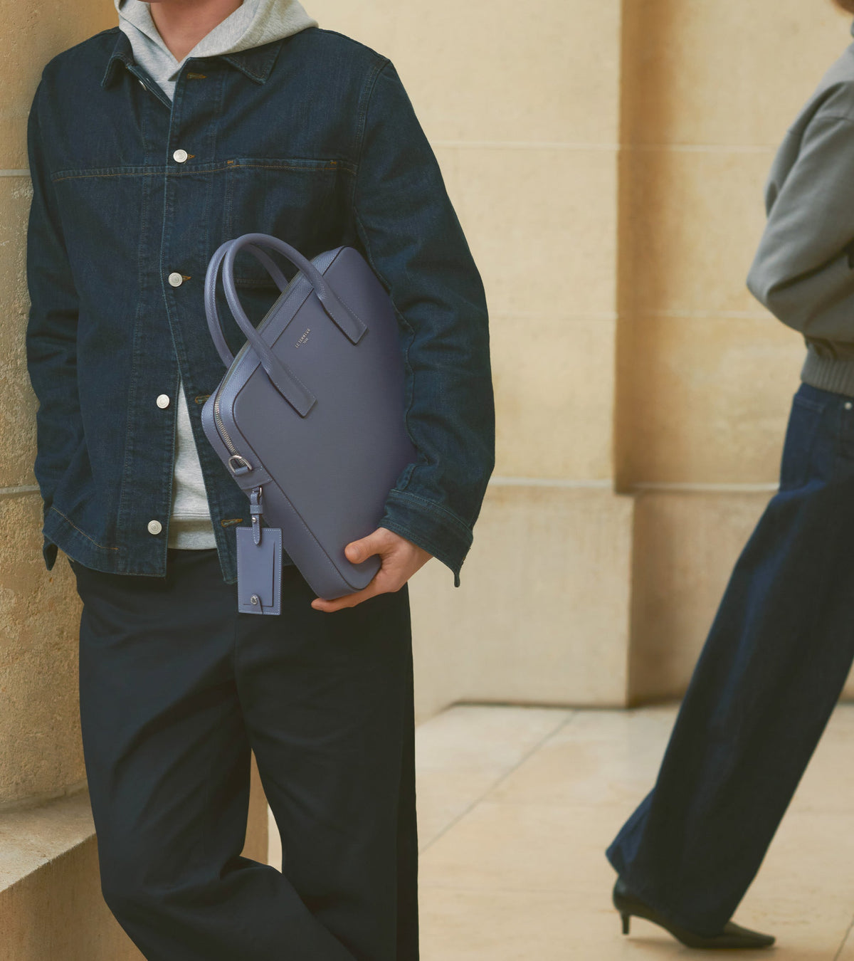Porte document slim 14" Emile en cuir signature T